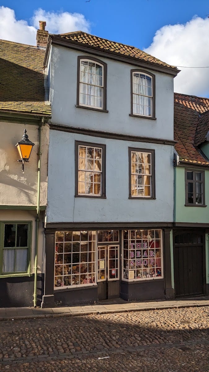 John Olivers, photo 3