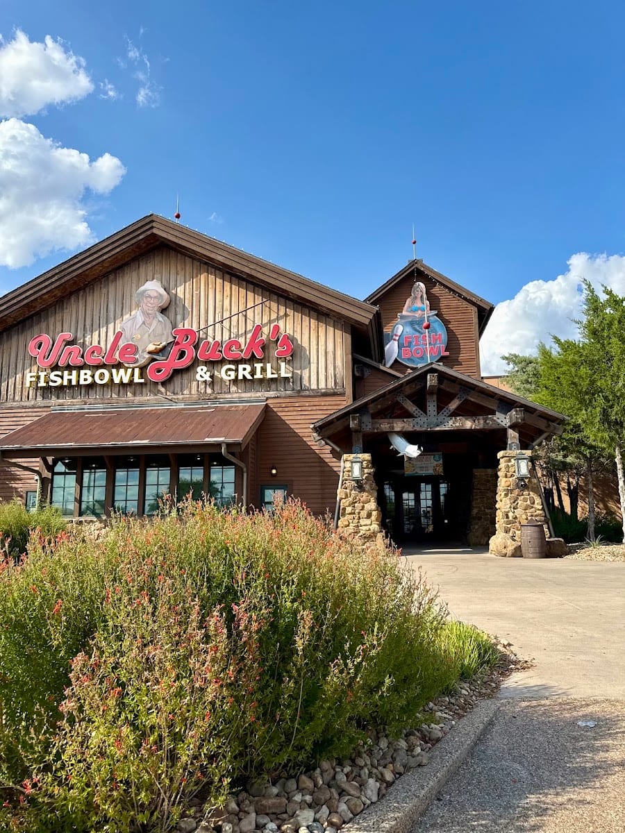 Uncle Buck's Fish Bowl and Grill, photo 2
