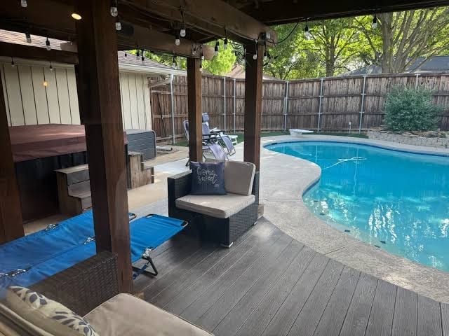 Dive In! The Poolside Escape with a Hot Tub, Grill, Game Room & Good Times., photo 2