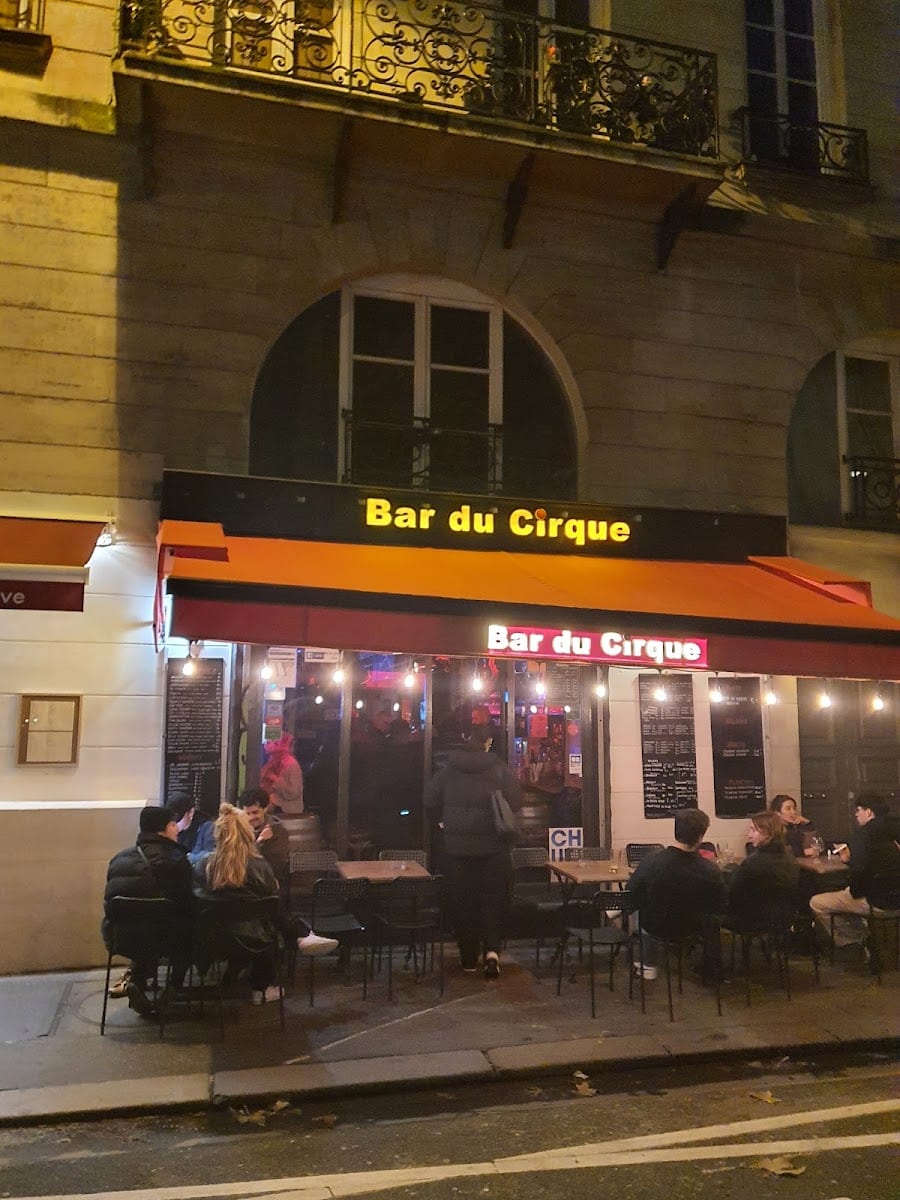 Circus Bar
