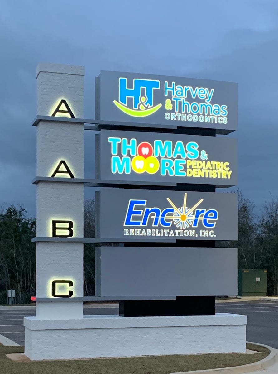 Thomas and Moore Pediatric Dentistry