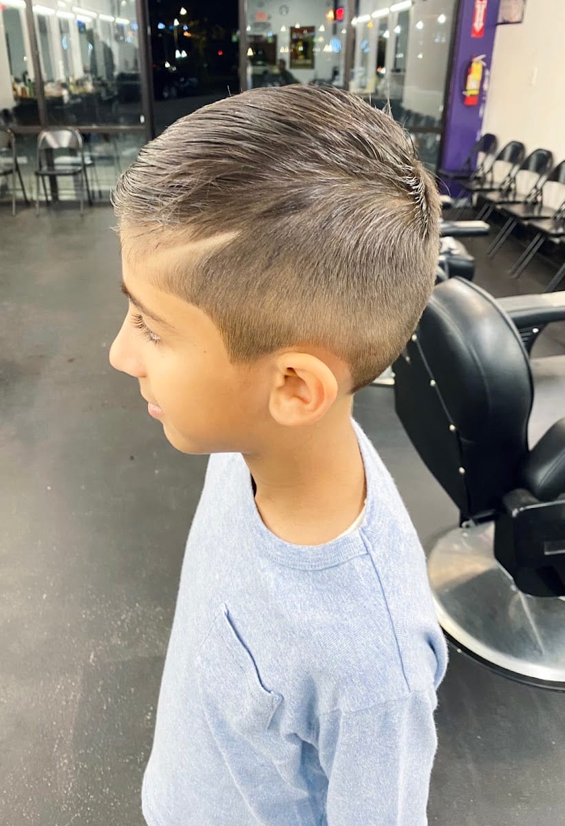 Uppercuts Barber Shop, photo 3