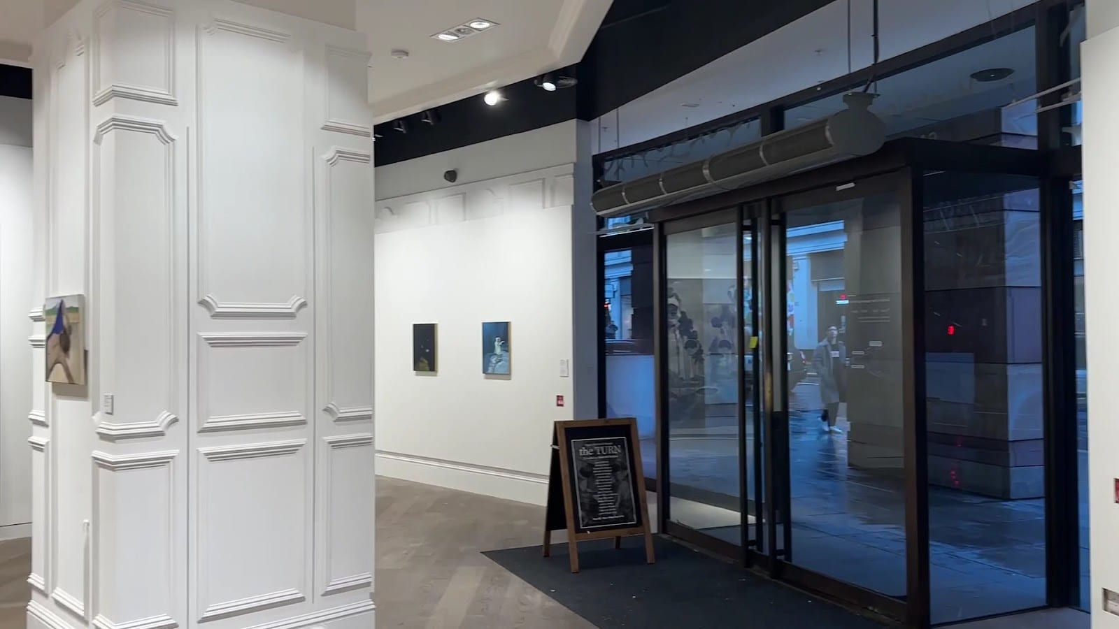 Hypha Gallery 1/ No. 1 Poultry, photo 2