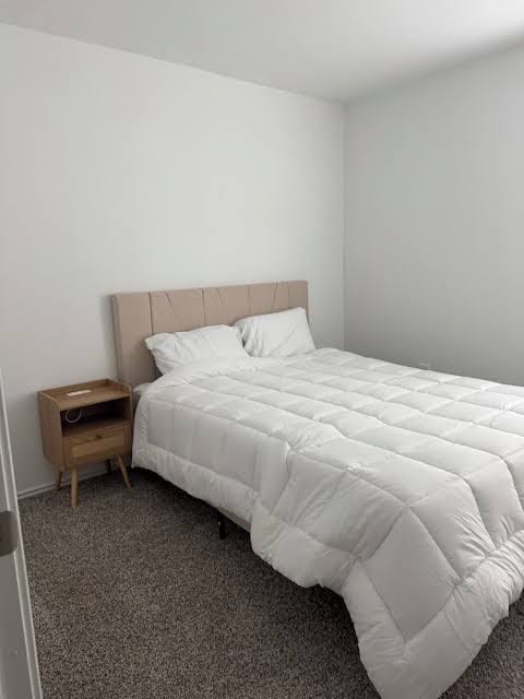 Cozy 3BR Home Near IAH Airport - Gym & WiFi