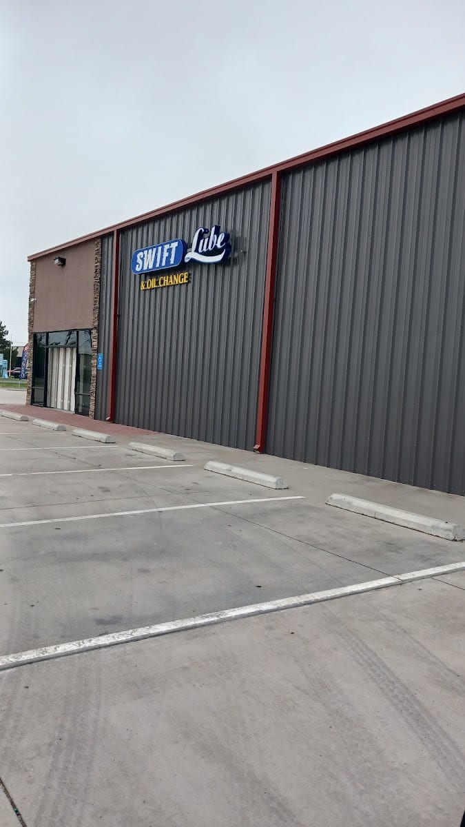 Swift Lube & Oil Change, photo 2