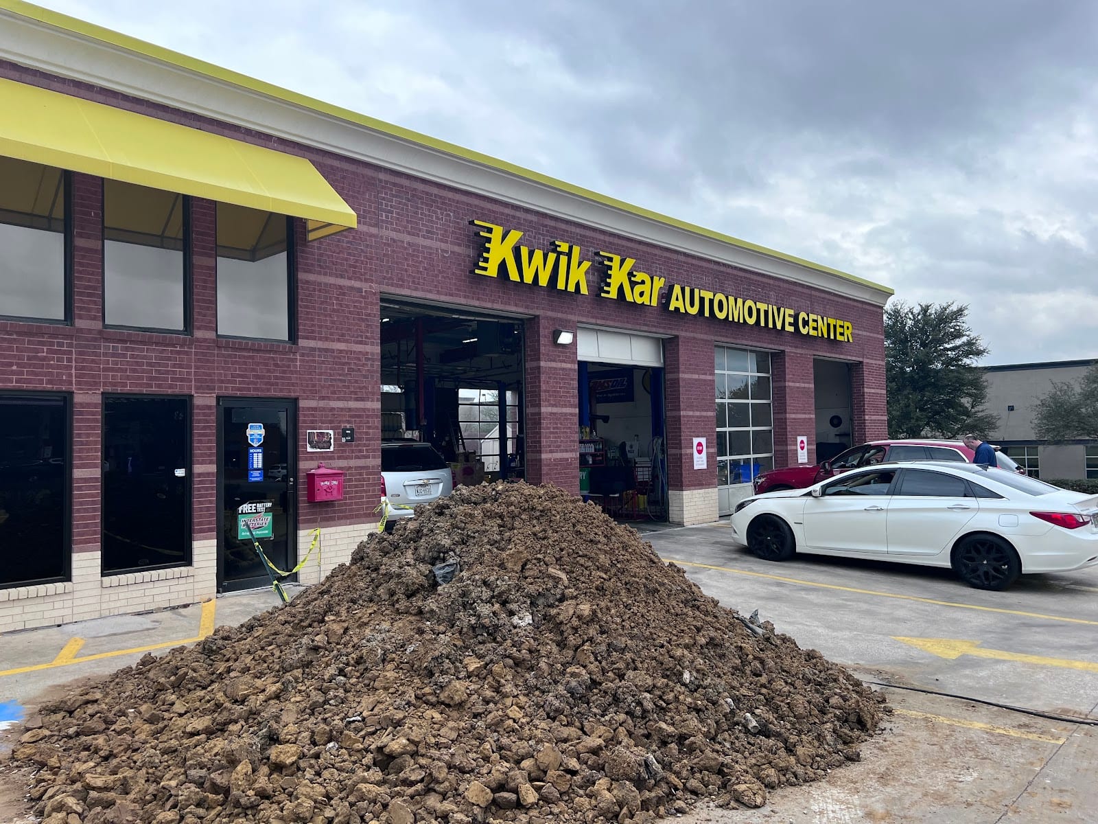 Kwik Kar Oil Change & Auto Care of Flower Mound, photo 2