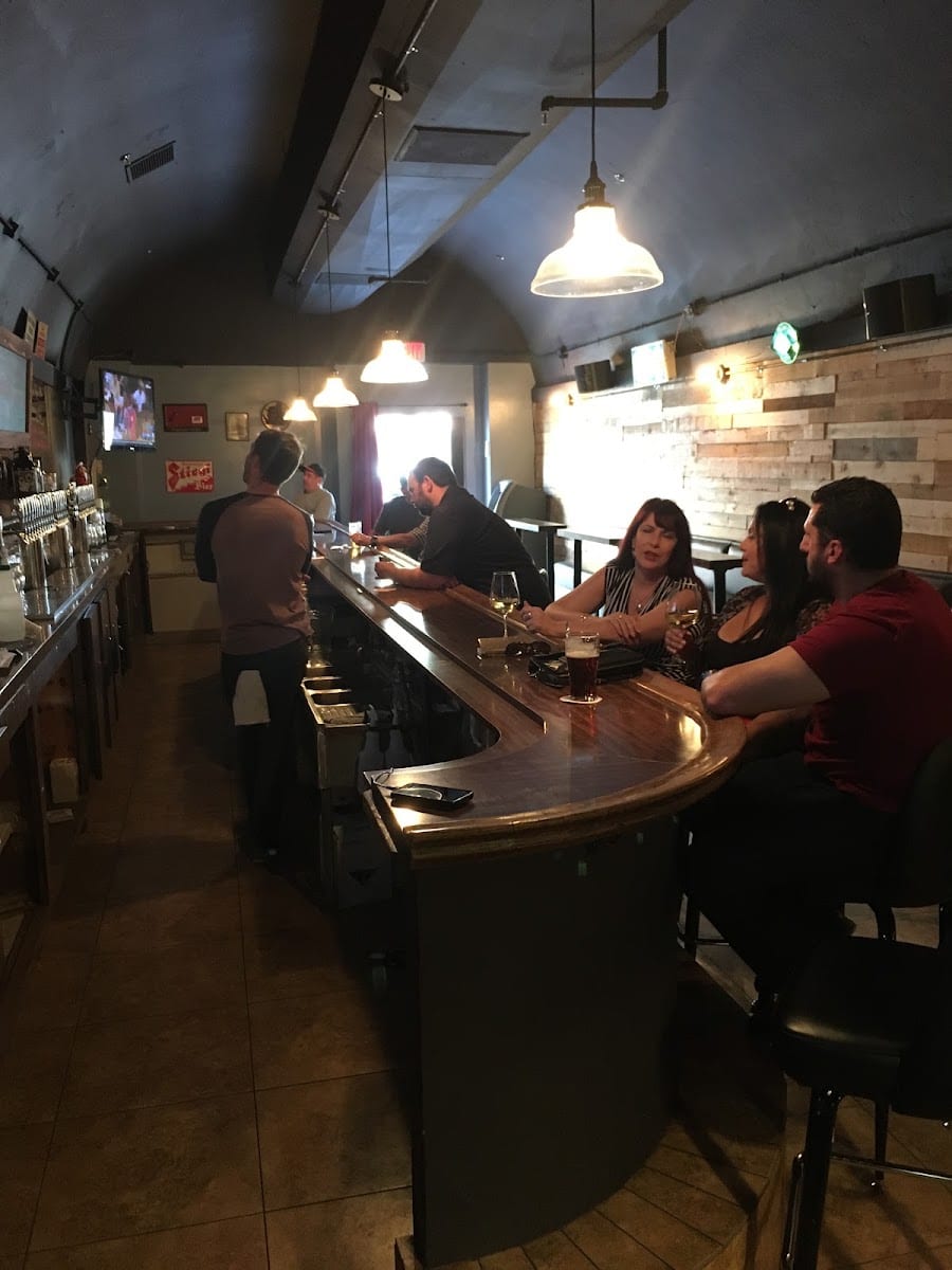 Mission Bar, photo 2