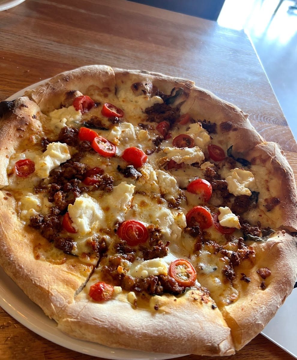 800 Degrees Wood Fired Pizza