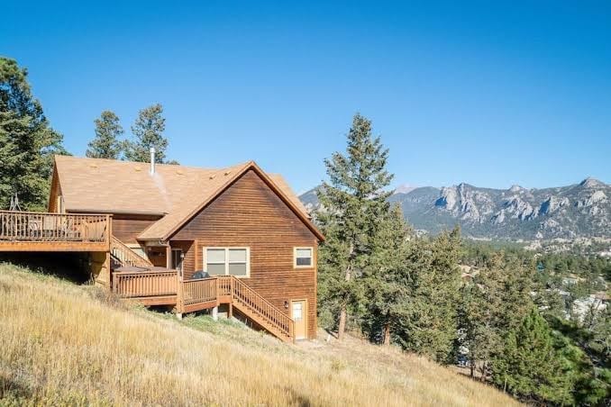 Rocky Mtn Retreat • Sleeps 18 • 8 beds • Hot Tub • Sauna• Arcades • AC, photo 3