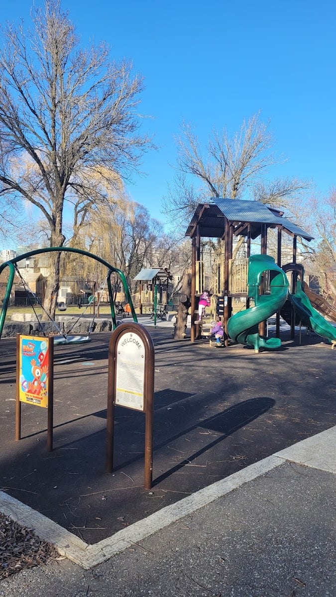 Abbotsford Park Playground