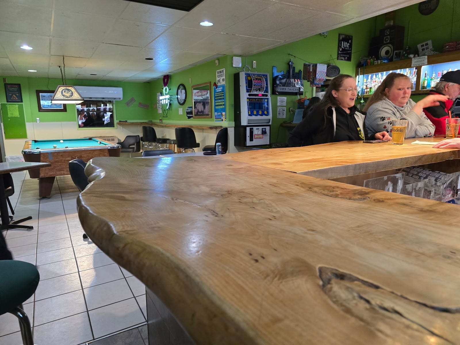 The Town Tavern, photo 2