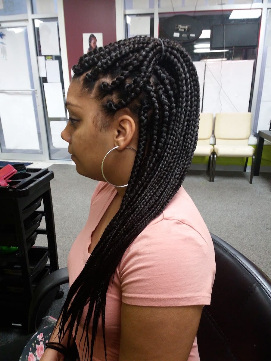 WChairbraiding crain highway Upper Marlboro Md USA