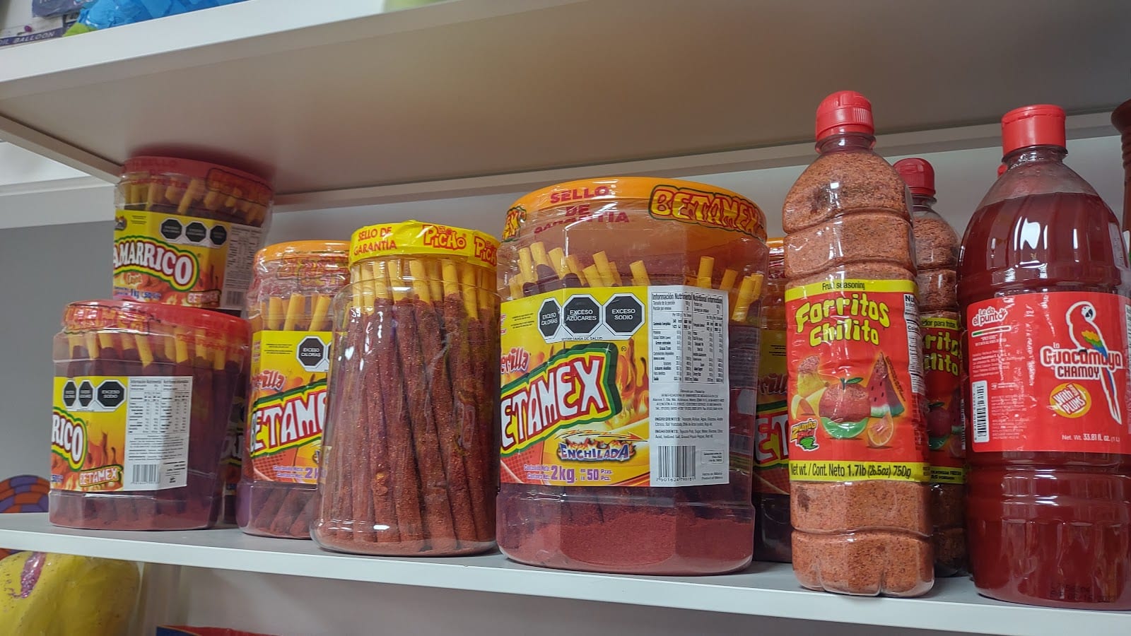 VICTORIA'S CANDY SHOP, photo 4