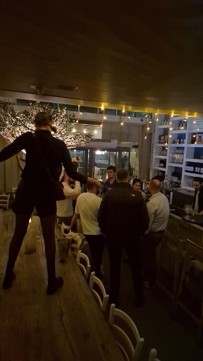 Yaya Secrétan - Restaurant méditerranéen festif avec terrasse, photo 4