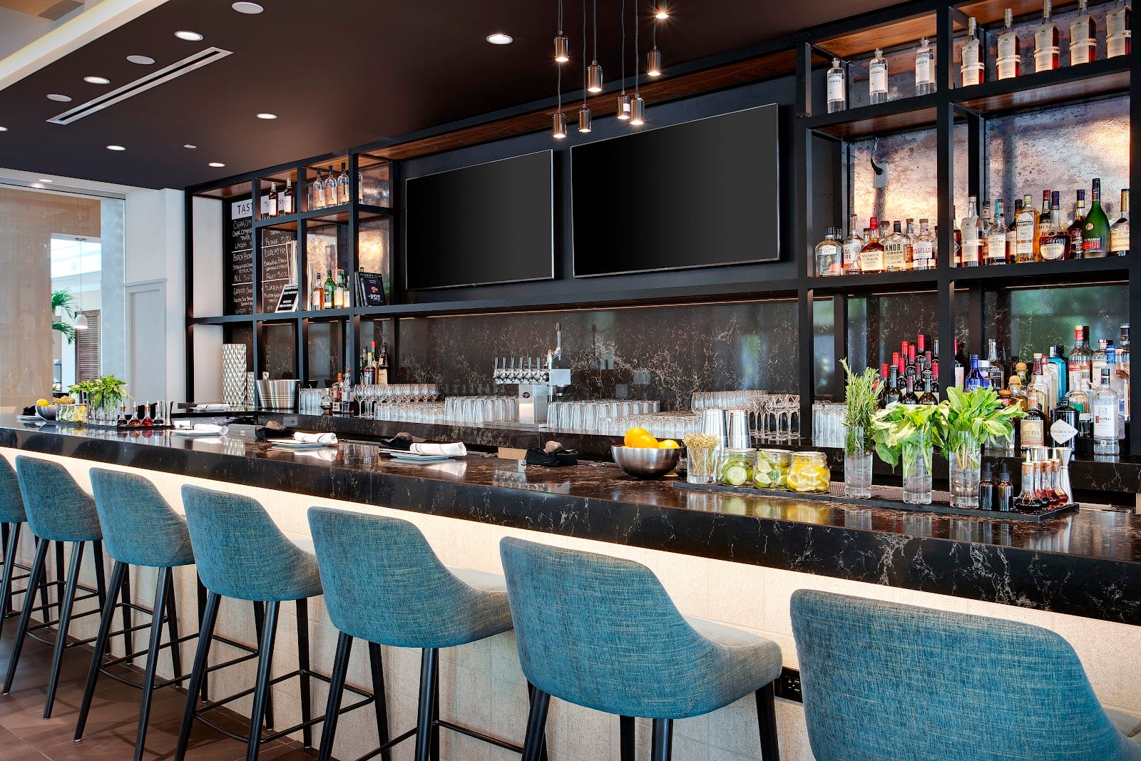 TASTE Restaurant & Bar, photo 2
