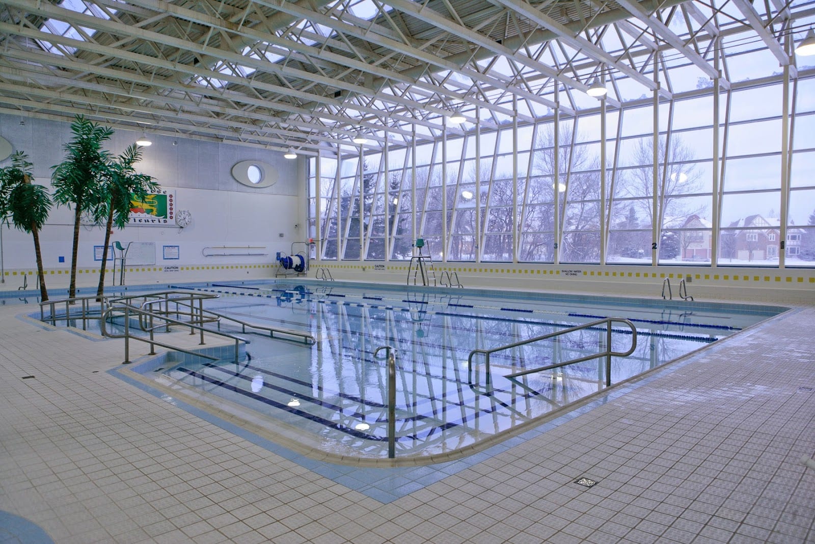 Bayview Hill Community Centre & Pool, photo 2