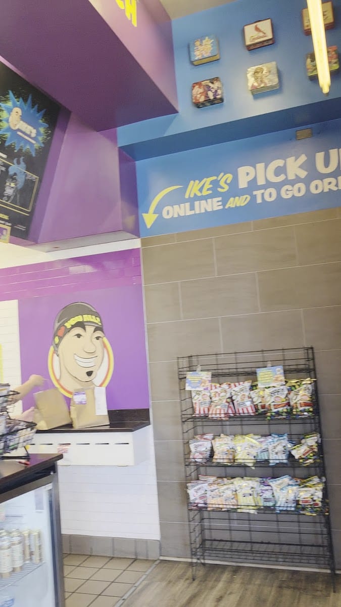 Ike's Love and Sandwiches, photo 3
