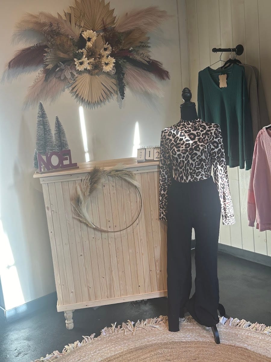 Elevated Salon, photo 3