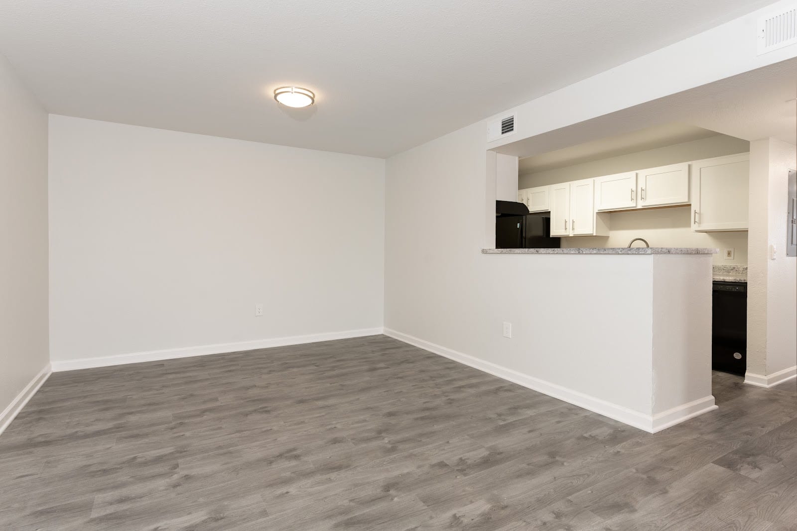 Hoosier Woods Apartments, photo 4