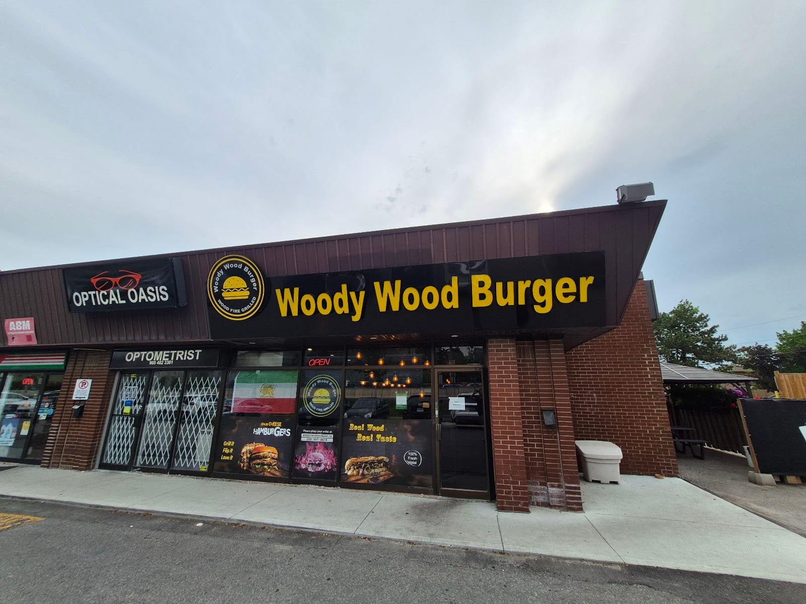 Woody Wood Burger