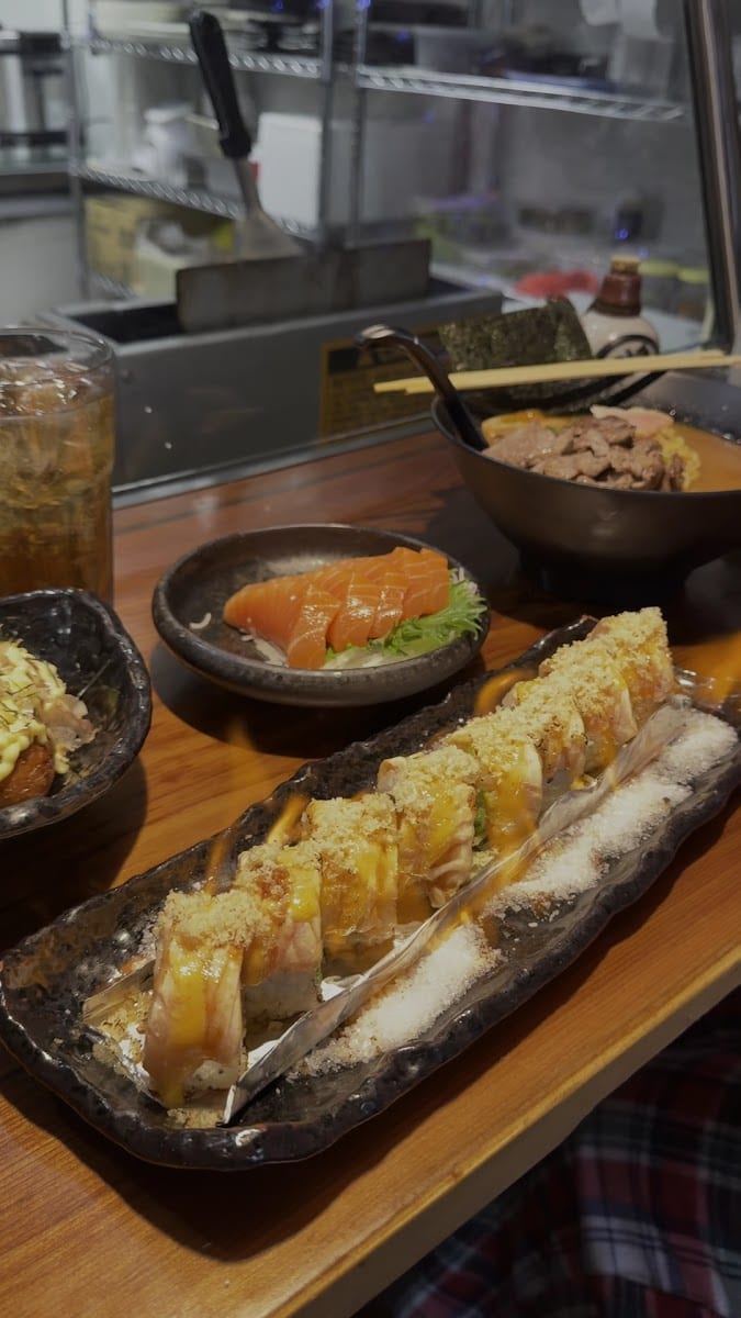 The Koi Sushi Bar &Grill, photo 3