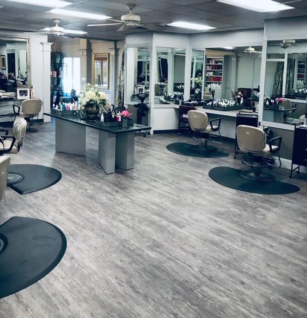 Salon Deval