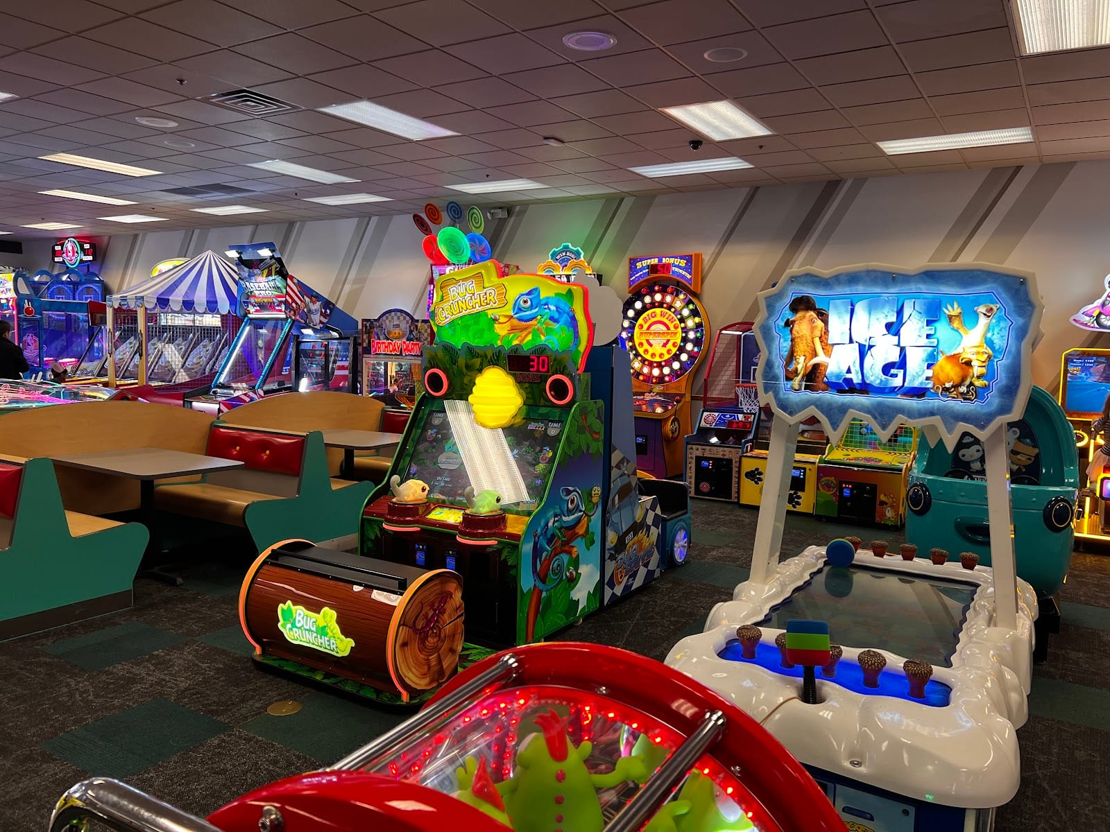 Chuck E. Cheese