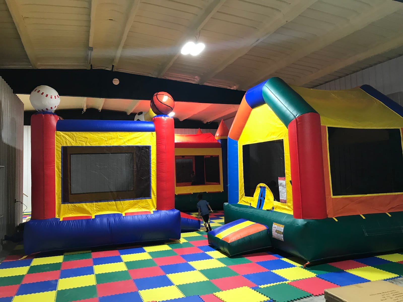 The Bounce House, photo 2