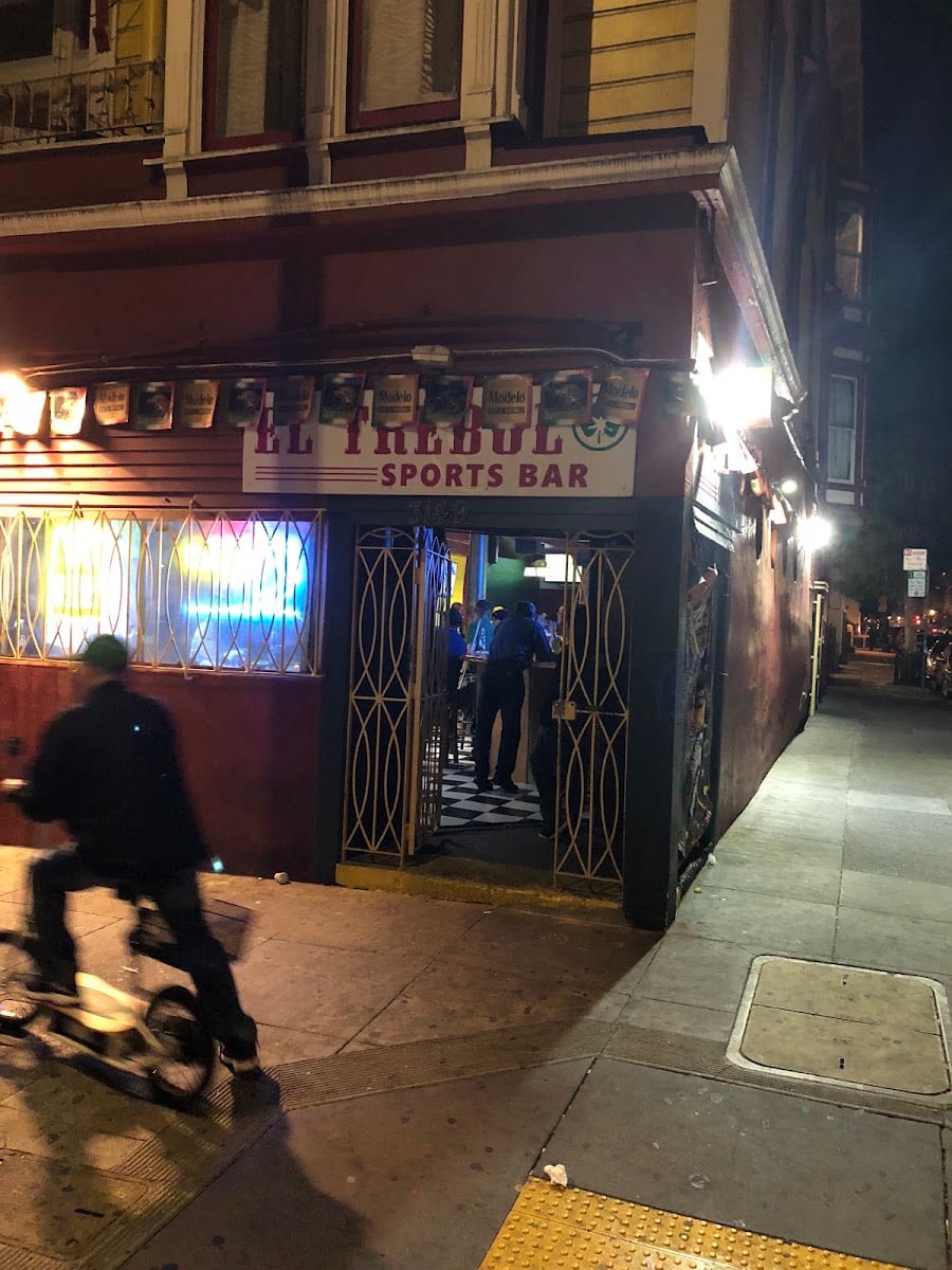 El Trebol Bar, photo 3