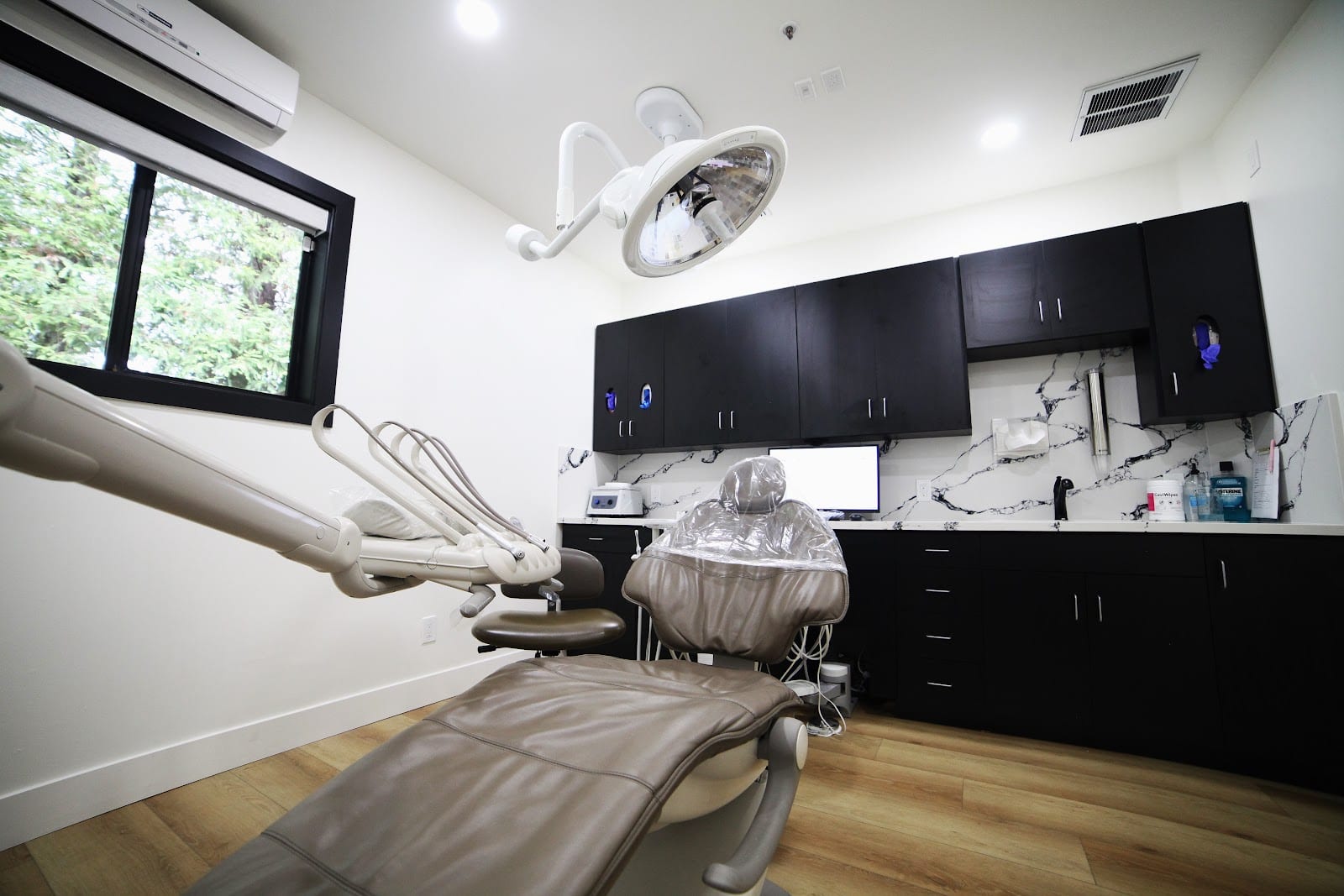 Alora Dentistry & Implant Center