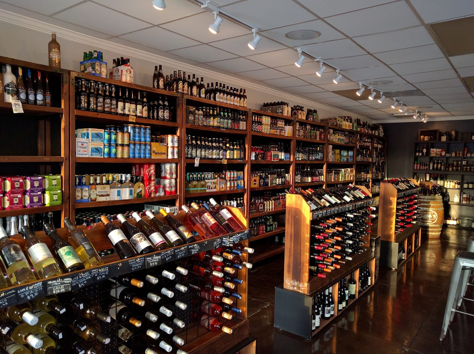 Jug & Bottle Dept., photo 3