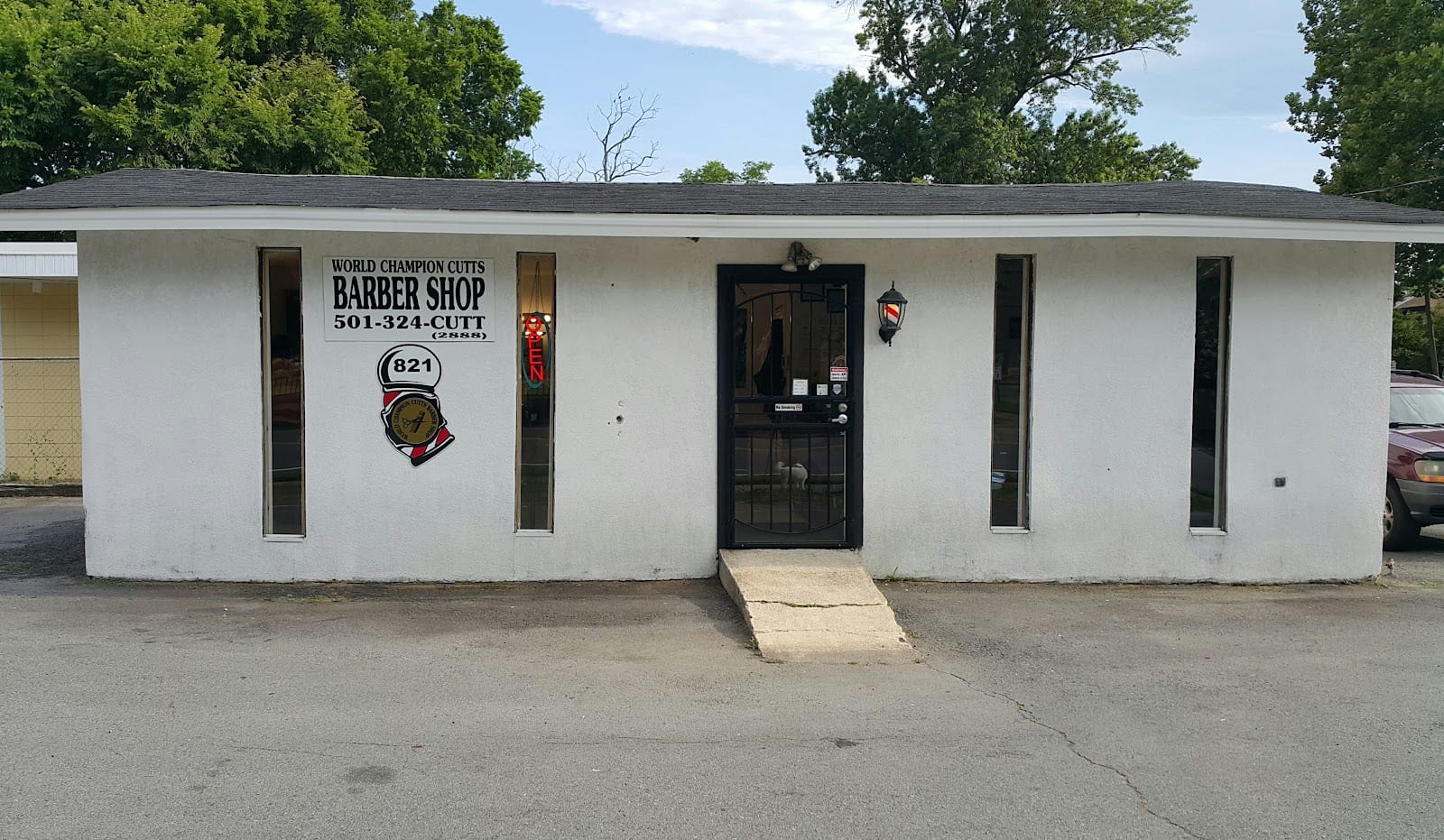 World Champion Cutts Barber Shop, photo 2