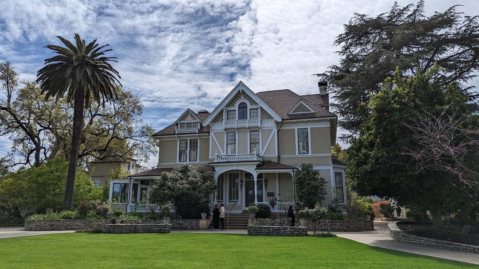 Sutter Home Inn