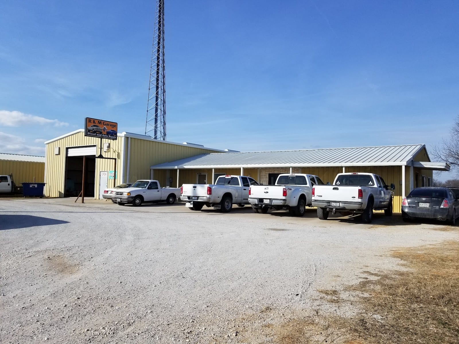 R&M Garage LLC