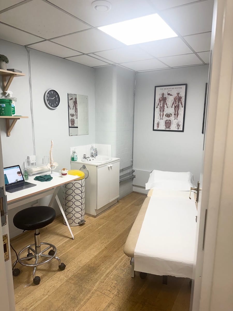 Fenchurch Chiropractic, photo 2