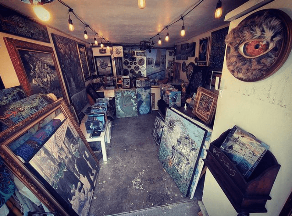 Doug Rhodes art studio, photo 2