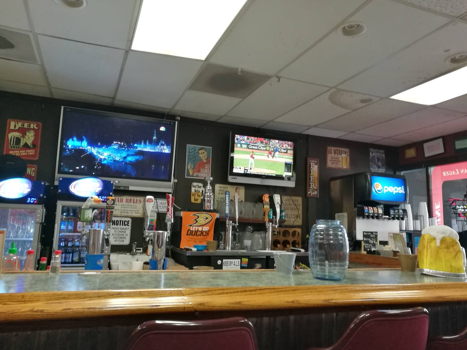 Peanuts Pub & Deli, photo 4