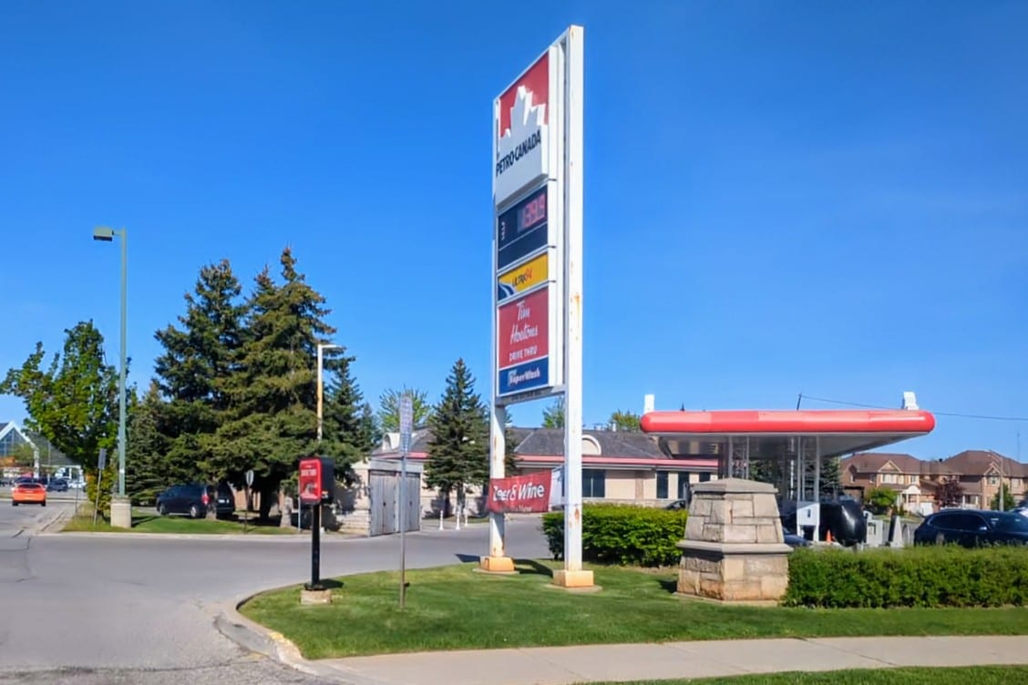 Petro-Canada & Car Wash