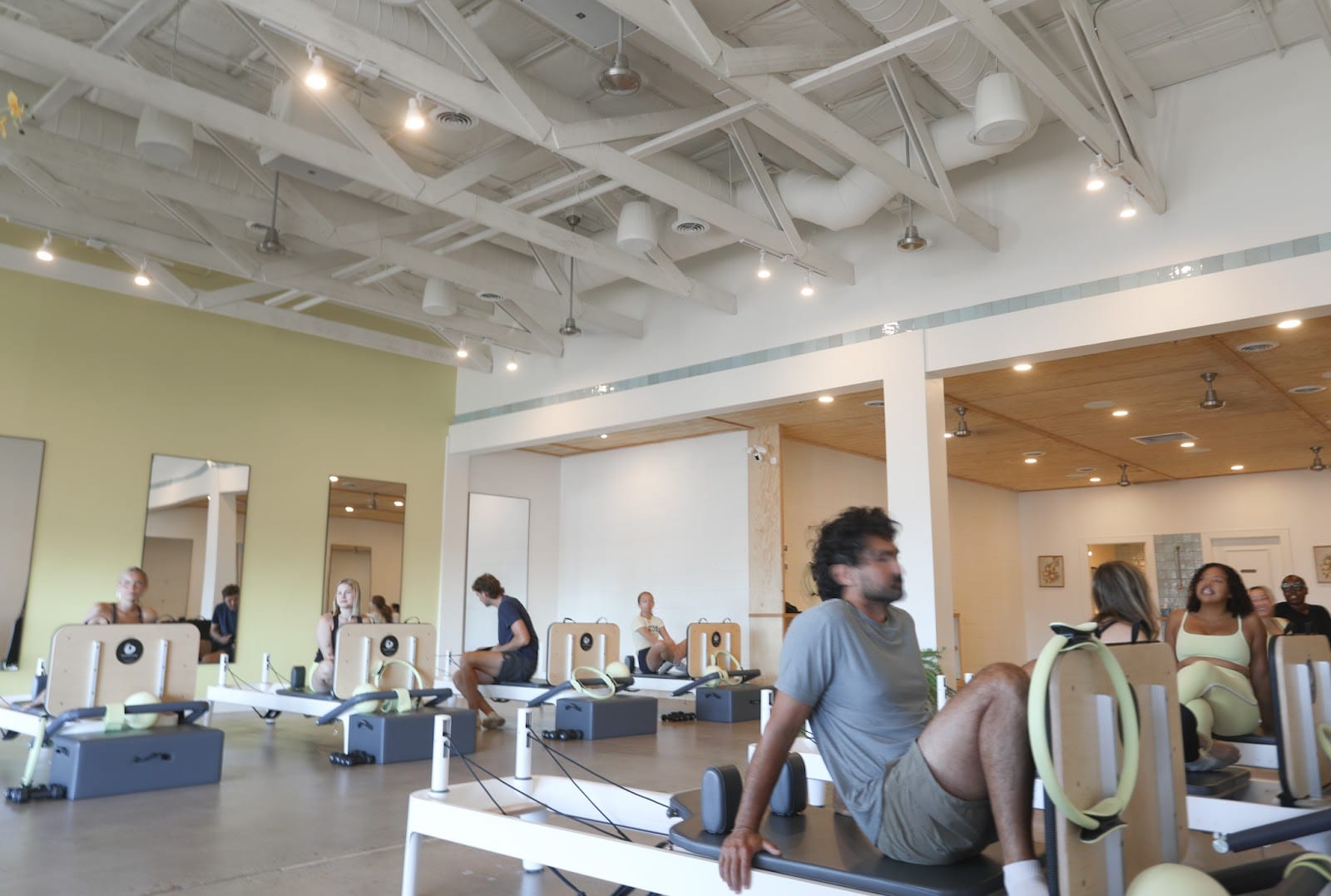 FRIDAY MOVEMENT | REFORMER PILATES | VAIL