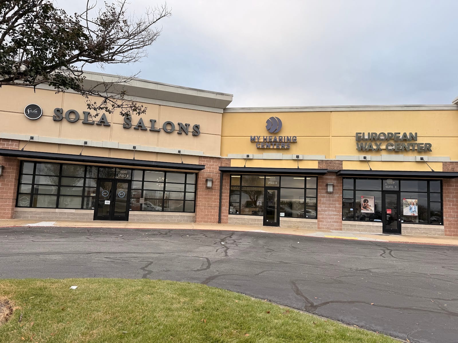 Sola Salons, photo 4