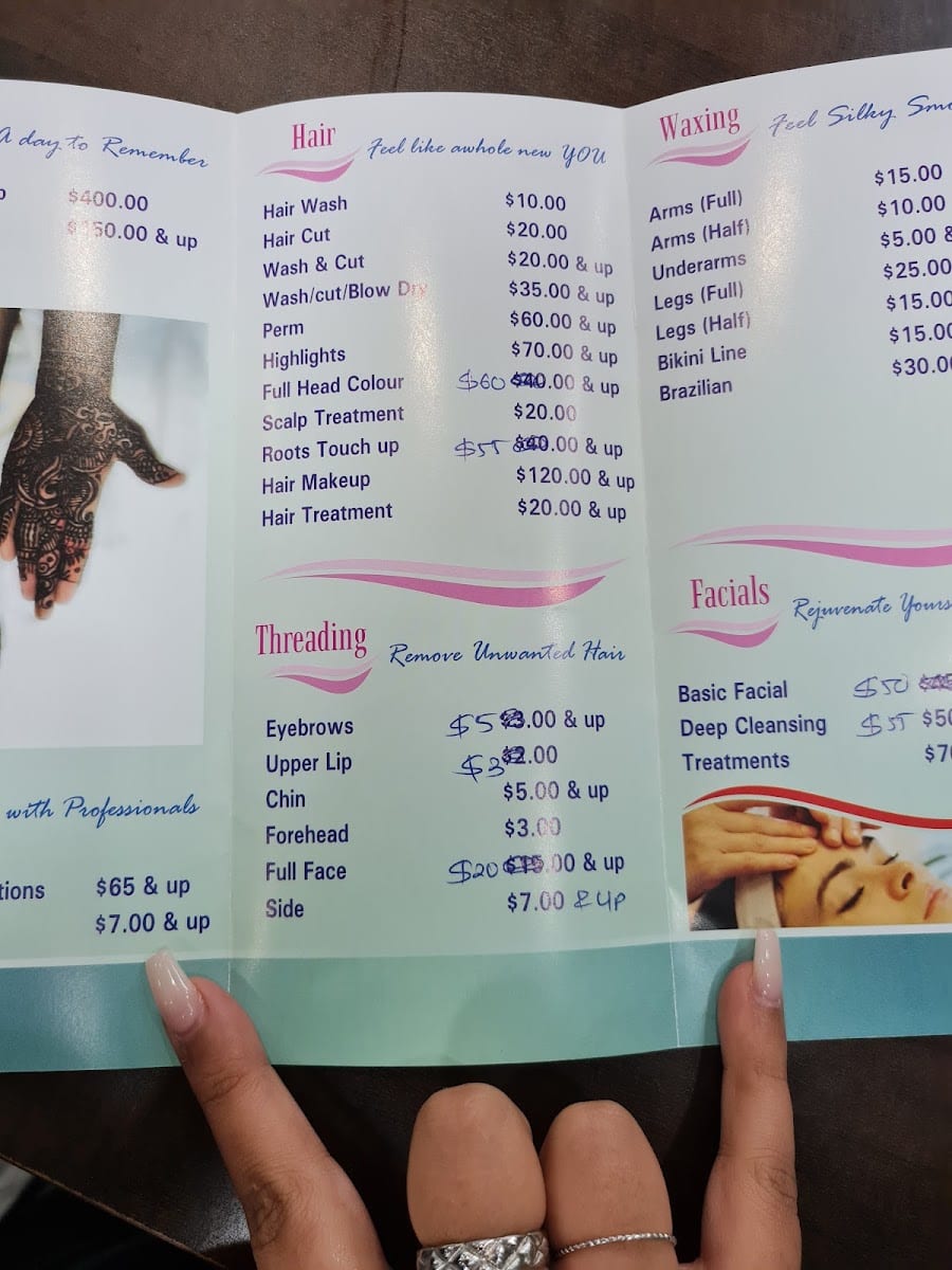 Laddi's Beauty Salon, photo 2