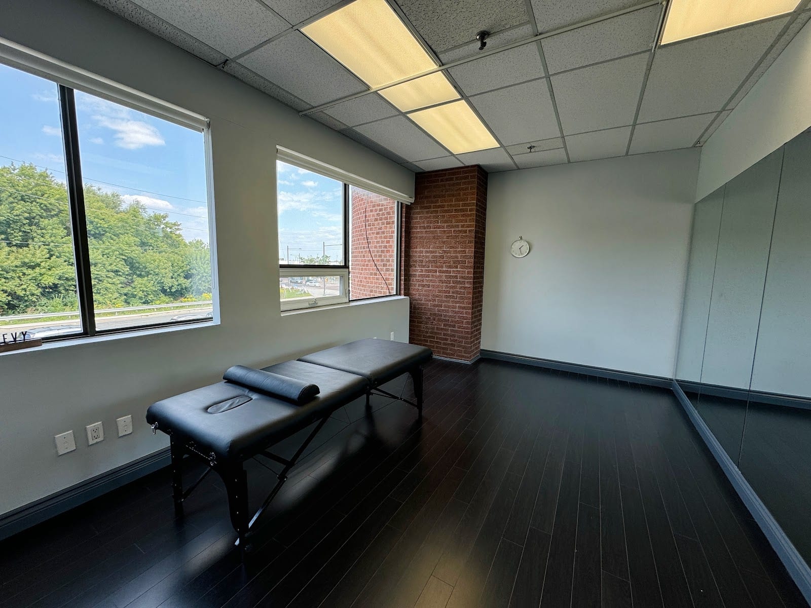 TRIMOTION SPORTS CLINIC | Dr. Phoenix Wong Chiropractic Richmond Hill, photo 4