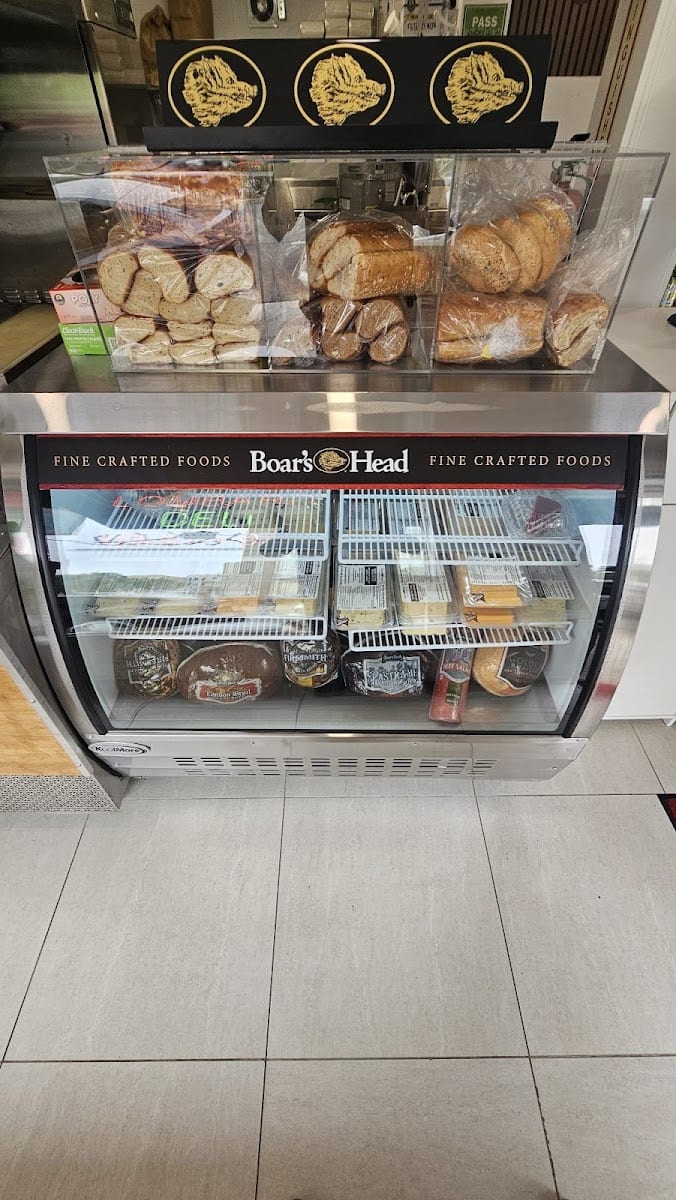 Lombard Deli