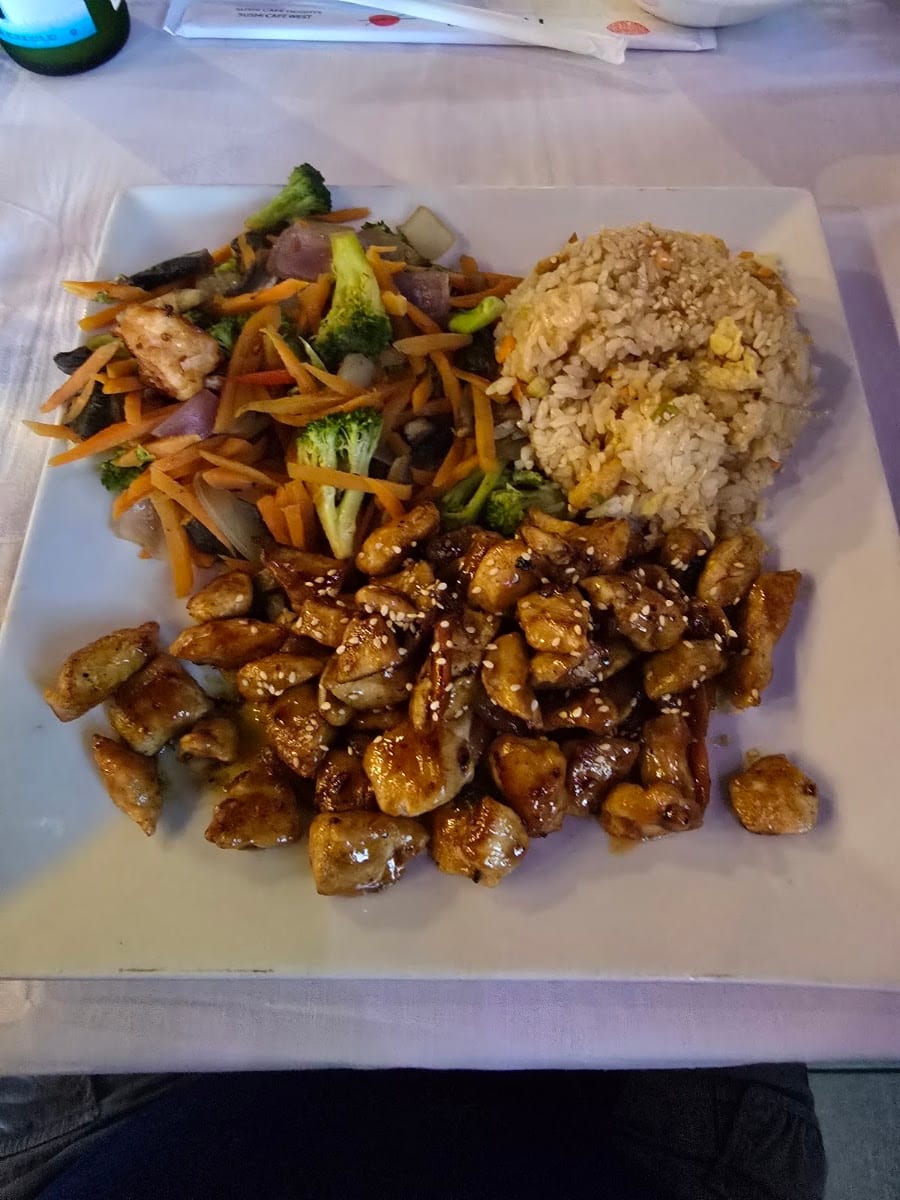 Sushi Cafe West, photo 3