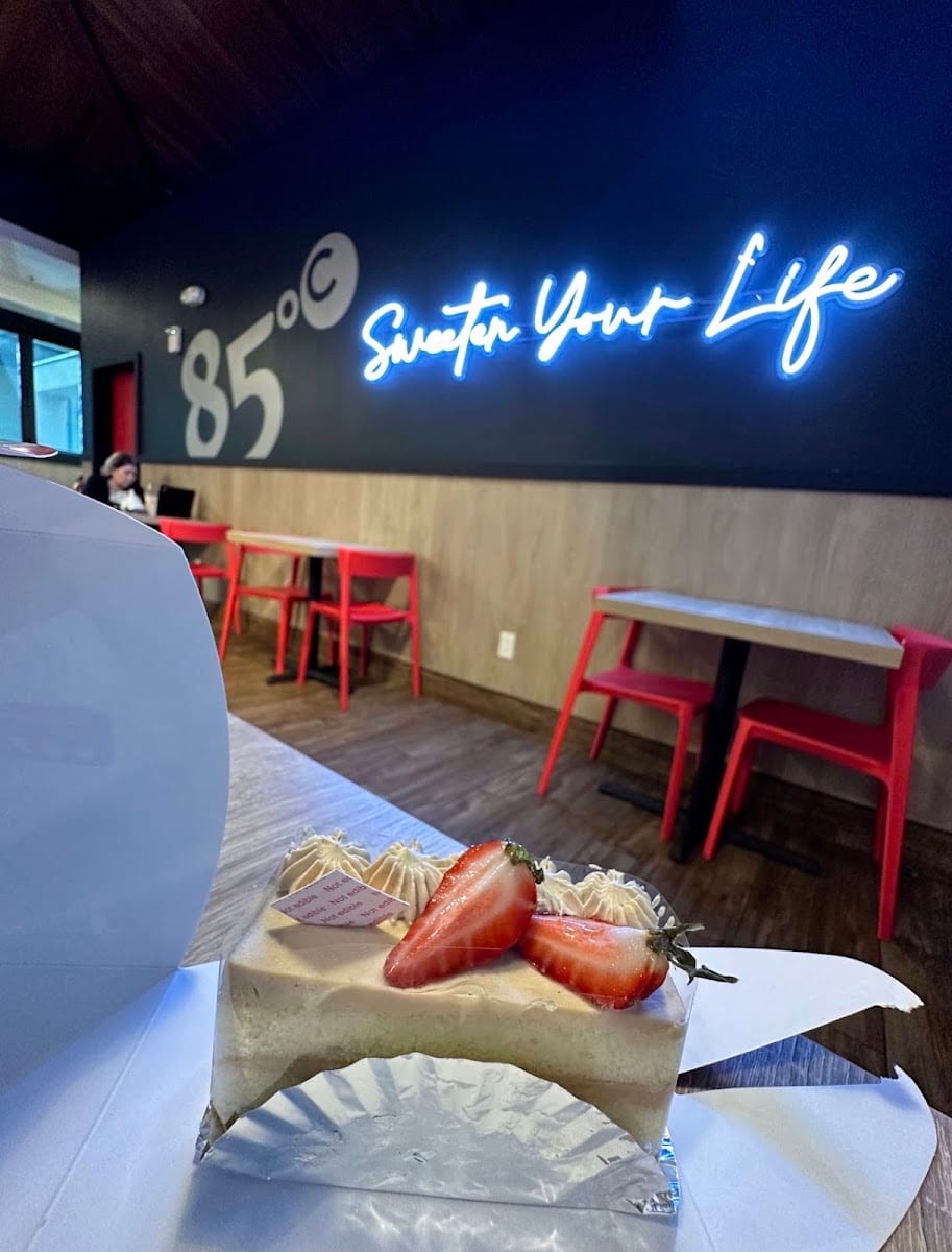 85°C Bakery Cafe - Honolulu (Ala Moana Center)