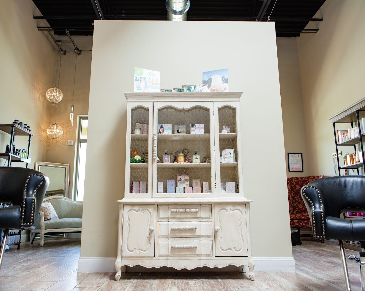 Elizabeth Viktoria Salon & Spa