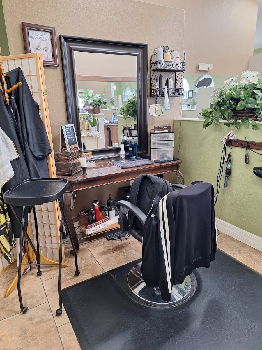 Burnt store barber and beauty, photo 3