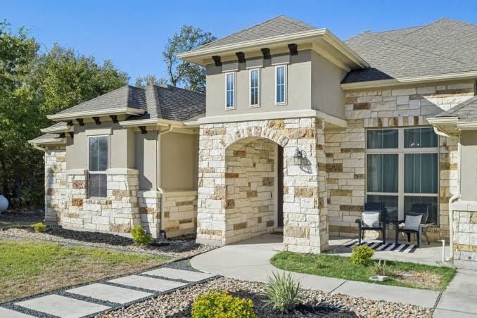 5BR Retreat: Arcade, Cowboy Pool Volleyball Oasis in Huge Backyard, photo 2