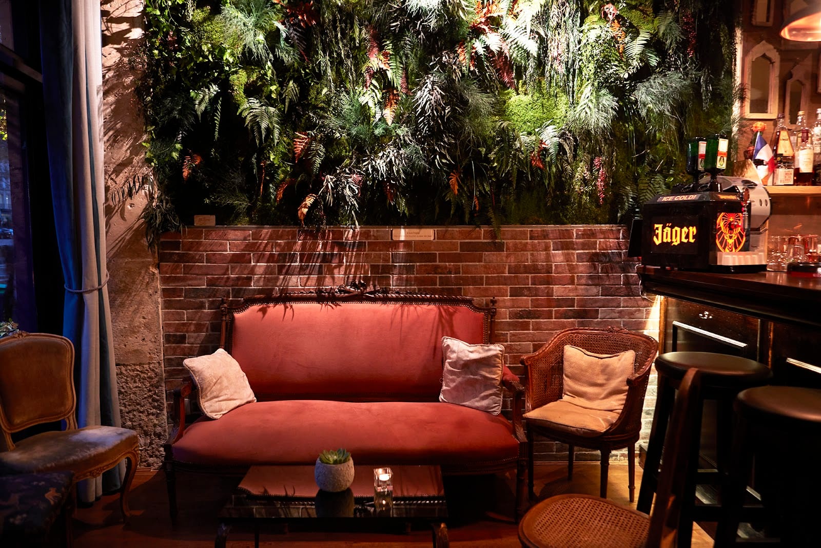 The 46 Bar, photo 4