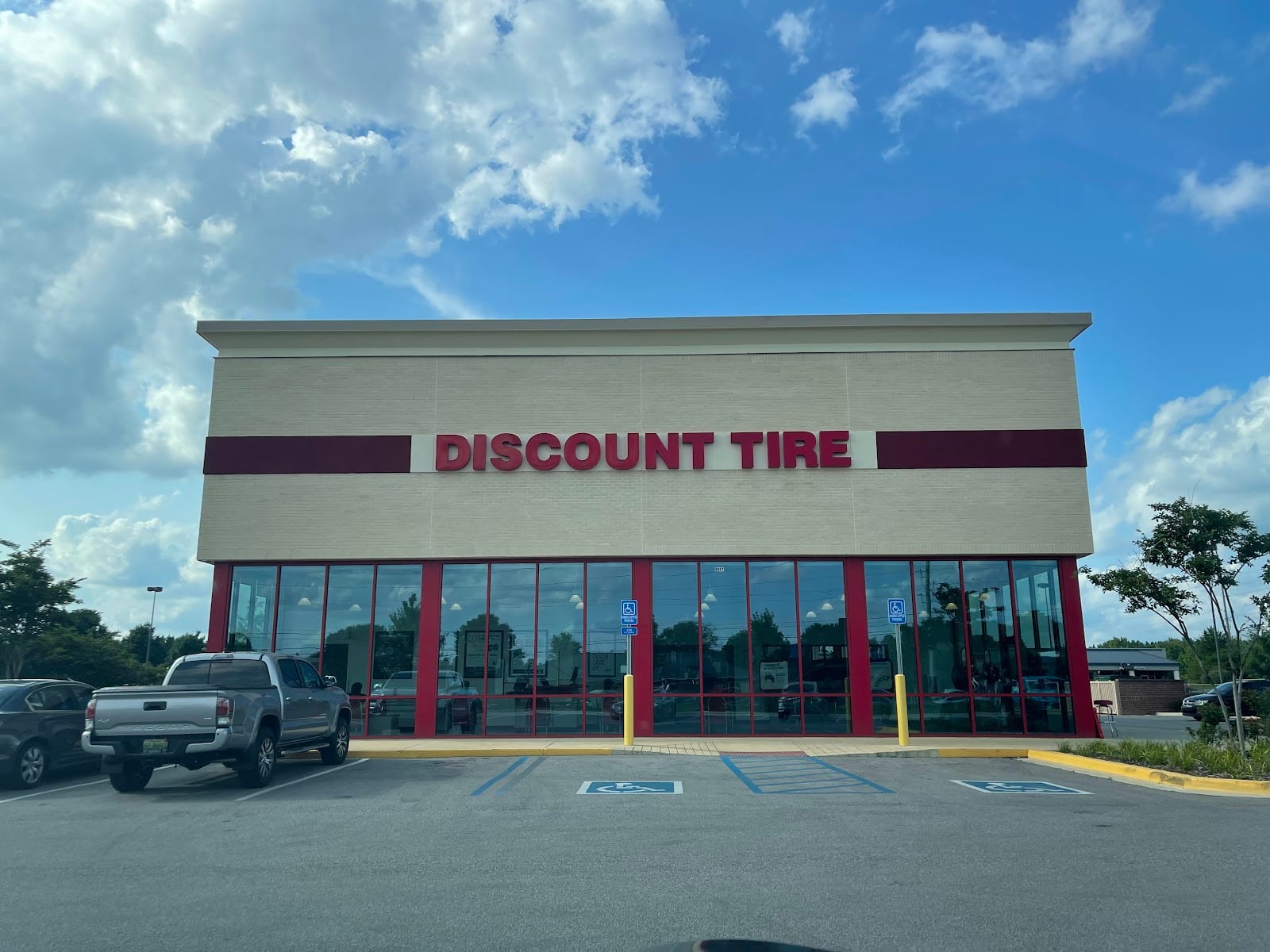 Discount Tire, photo 4